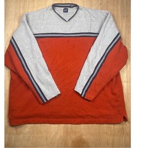 GAP Men's V-Neck Sweater in Gray and Orange